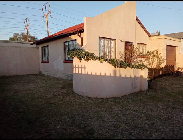 2 BEDROOM HOUSE FOR SALE IN HOSPITAL VIEW